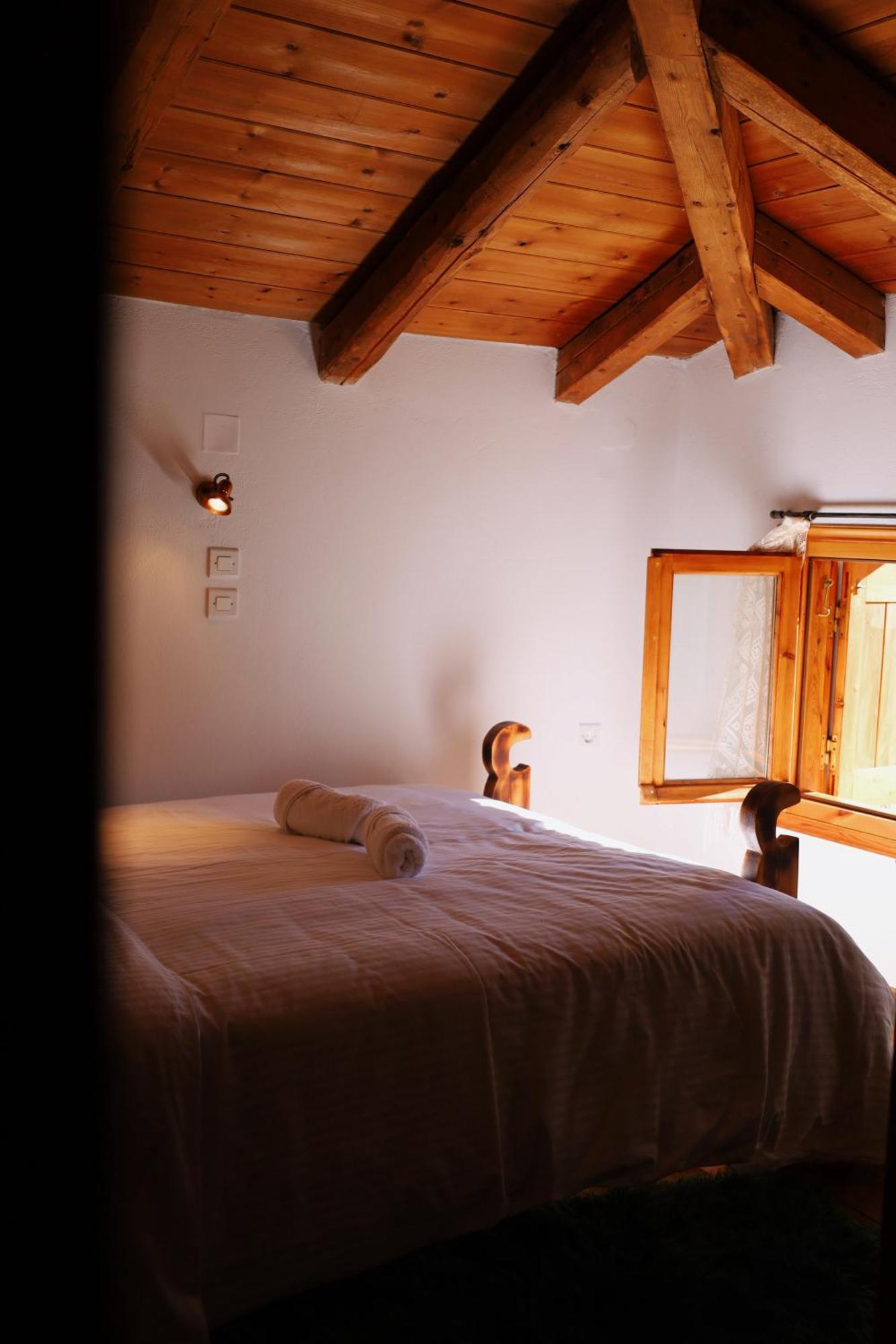 Diminio 1 Whole House - Chalet Αράχωβα Εξωτερικό φωτογραφία